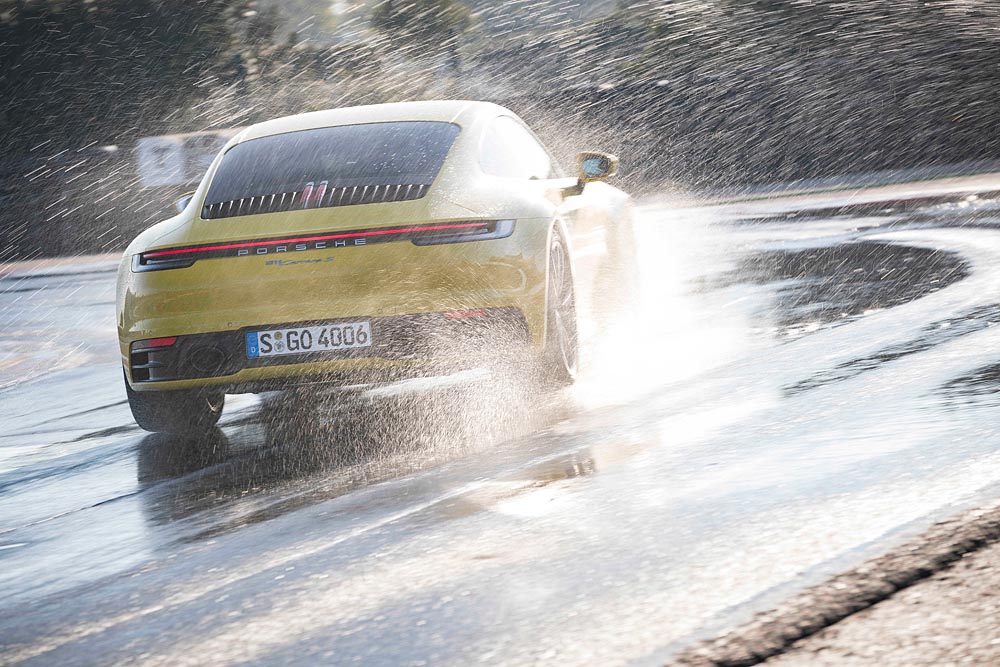 Wet Mode Porsche 911