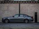 Mercedes-Benz Clase E 300 e, la berlina híbrida enchufable llega a España desde 65.750 euros