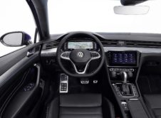 Volkswagen Passat Facelift 2020 (15)