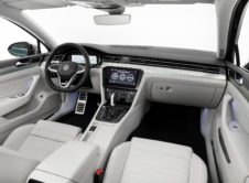 Volkswagen Passat Facelift 2020 (26)
