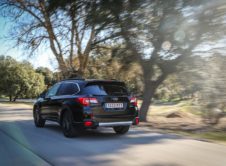 Subaru Outback Black Edition (5)