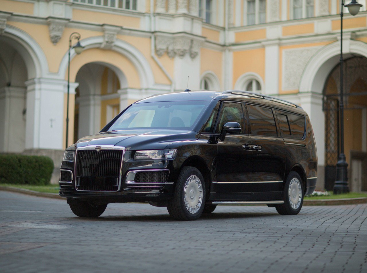 Aurus Arsenal, una minivan de lujo rusa para viajar con estilo y seguro