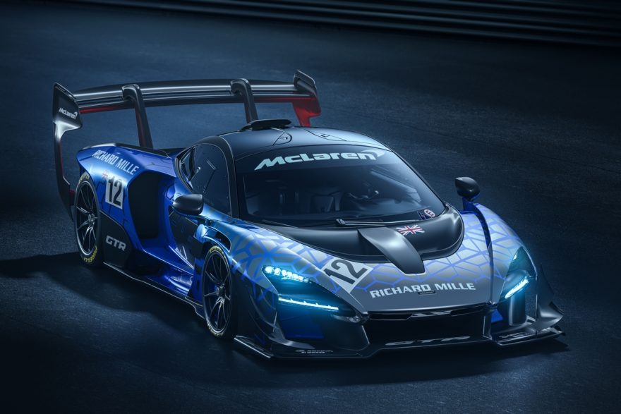 マクラーレン セナ GTR: スーパー レーシング カー