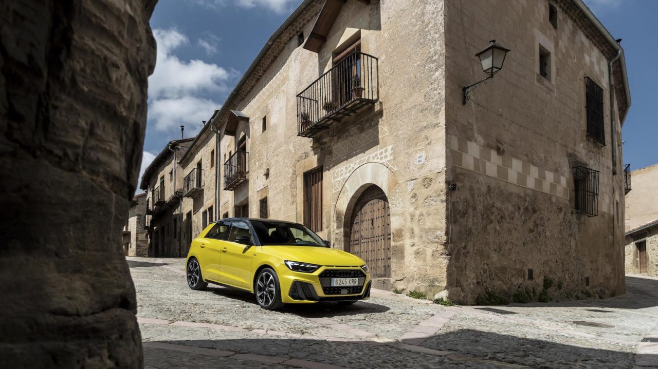 Audi A1 Amarillo Python 14