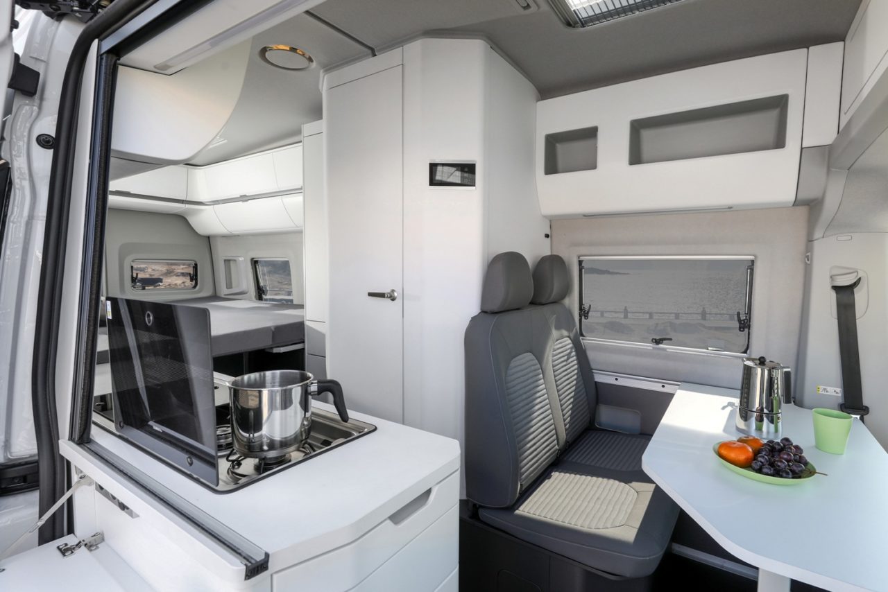 Deck Socket System Volkswagen Grand California, for all those who want a luxury “camper ...