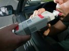 La Guardia Civil de Tráfico detecta diariamente 470 conductores bajo los efectos del alcohol o las drogas