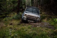 El nuevo Land Rover Defender llega a España con mucha fuerza y estos son sus precios