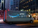 Rivian cierra un acuerdo histórico con Amazon para entregar 100.000 furgonetas eléctricas para reparto