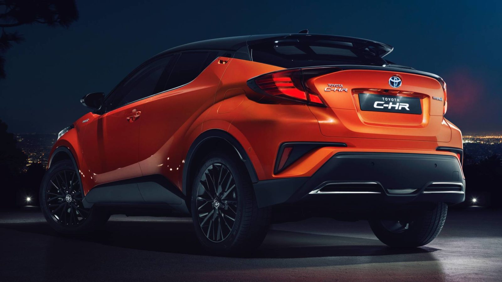 El Toyota C-HR 2020 llega con un nuevo motor híbrido