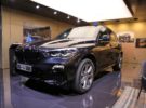 BMW se ‘burla’ del blindaje del Tesla Cybertruck
