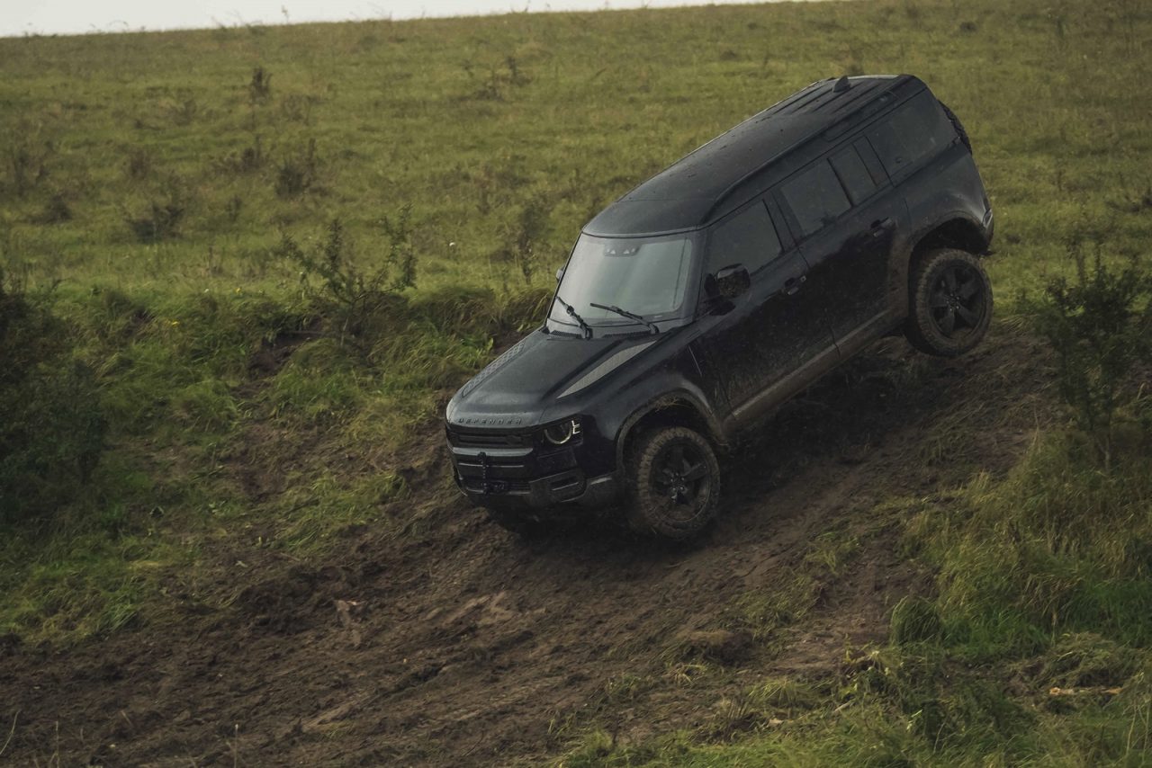 La Nuova Land Rover Defender Un Auto Da Film