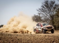 Toyota Hilux Dakar (3)