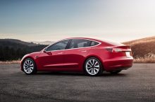 El Tesla Model 3 marca un hito histórico convirtiéndose en el vehículo más vendido en Europa