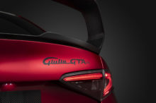 Alfa Romeo Giulia GTA, la leyenda vuelve solo para 500 afortunados