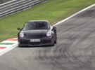Así de maravilloso y pegadizo es el sonido del próximo Porsche 911 GT3