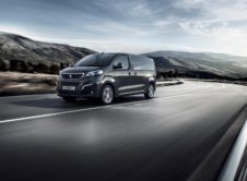 Peugeot E Traveller 2020 (4)