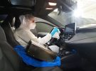 Sanidad nos advierte de los peligros de desinfectar nuestros coches con ozono o luz ultravioleta