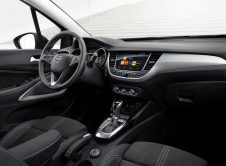 Opel Crossland 2020 (9)