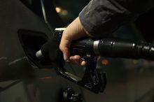 Repostar en gasolineras low cost, ¿es seguro para nuestro vehículo?