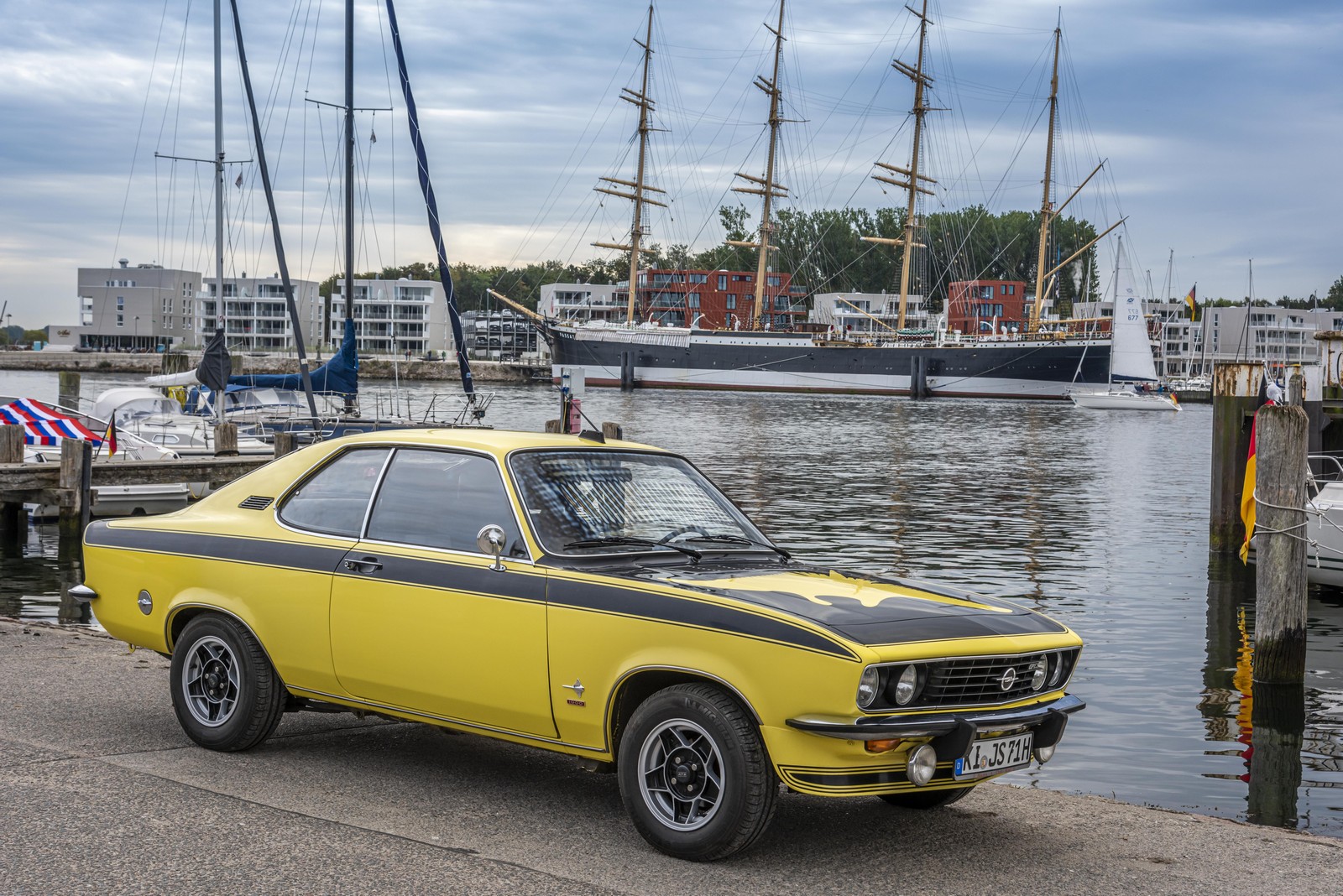 Opel Manta 50 Aniversario 09