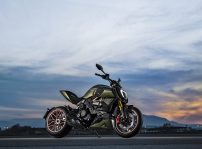 Ducati Diavel 1260 Lamborghini 13