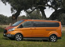 Ford Tourneo Active 7