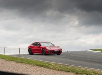 Porsche Panamera Gts 7