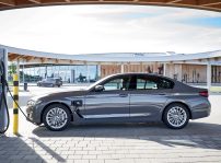 Bmw 520e (1)