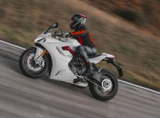 Ducati Supersport 950 2021 (6)