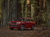 Jeep Grand Cherokee L 2021 (10)