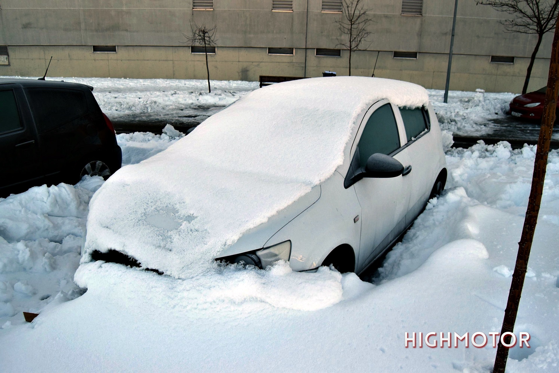 Quitar Nieve Y Hielo Del Coche (3)