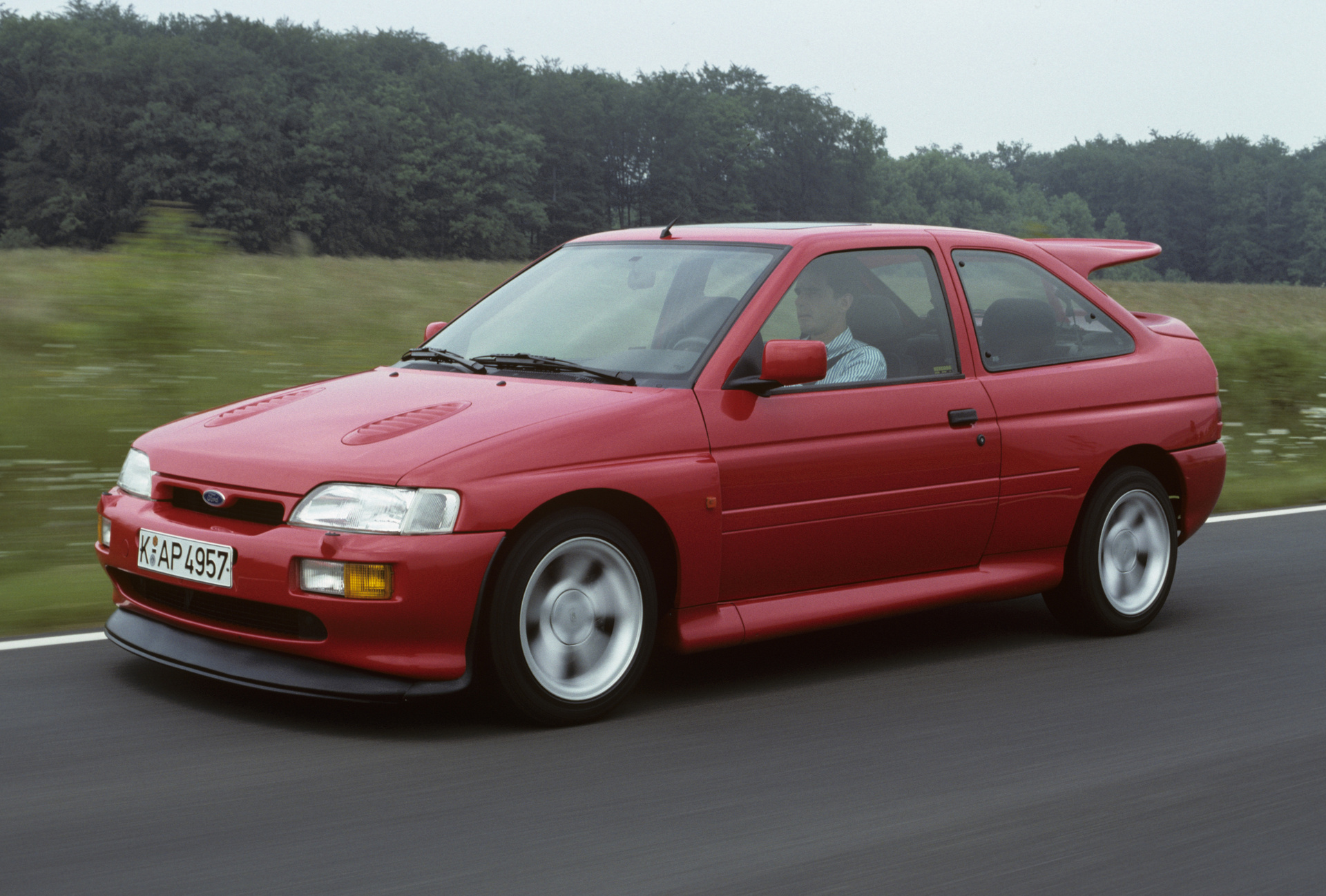 Ford Escort RS Cosworth One Of The Best Sports Compact Cars In History Ford Escort RS Cosworth One Of The Best Sports Compact Cars In History