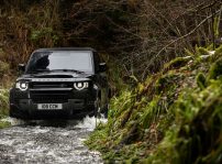 Land Rover Defender V8 71