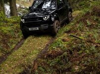 Land Rover Defender V8 75