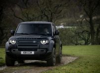 Land Rover Defender V8 79