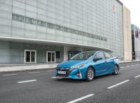 Toyota Prius Hibrido Enchufable 22