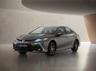 El actualizado Toyota Camry Electric Hybrid ya está disponible en España desde 36.000 euros