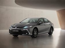 Toyota Camry Electric Hybrid 2021 (1)