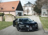 Bugatti Chiron 5