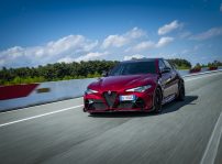 Alfa Romeo Giulia Gtam 08