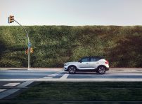 Volvo Xc40 Recharge P8 Awd In Glacier Silver,