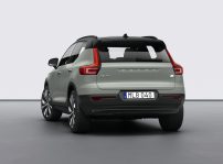 Volvo Xc40 Recharge P8 Awd In Sage Green