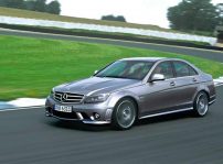 Mercedes C63 Amg 2007 W204 1846633