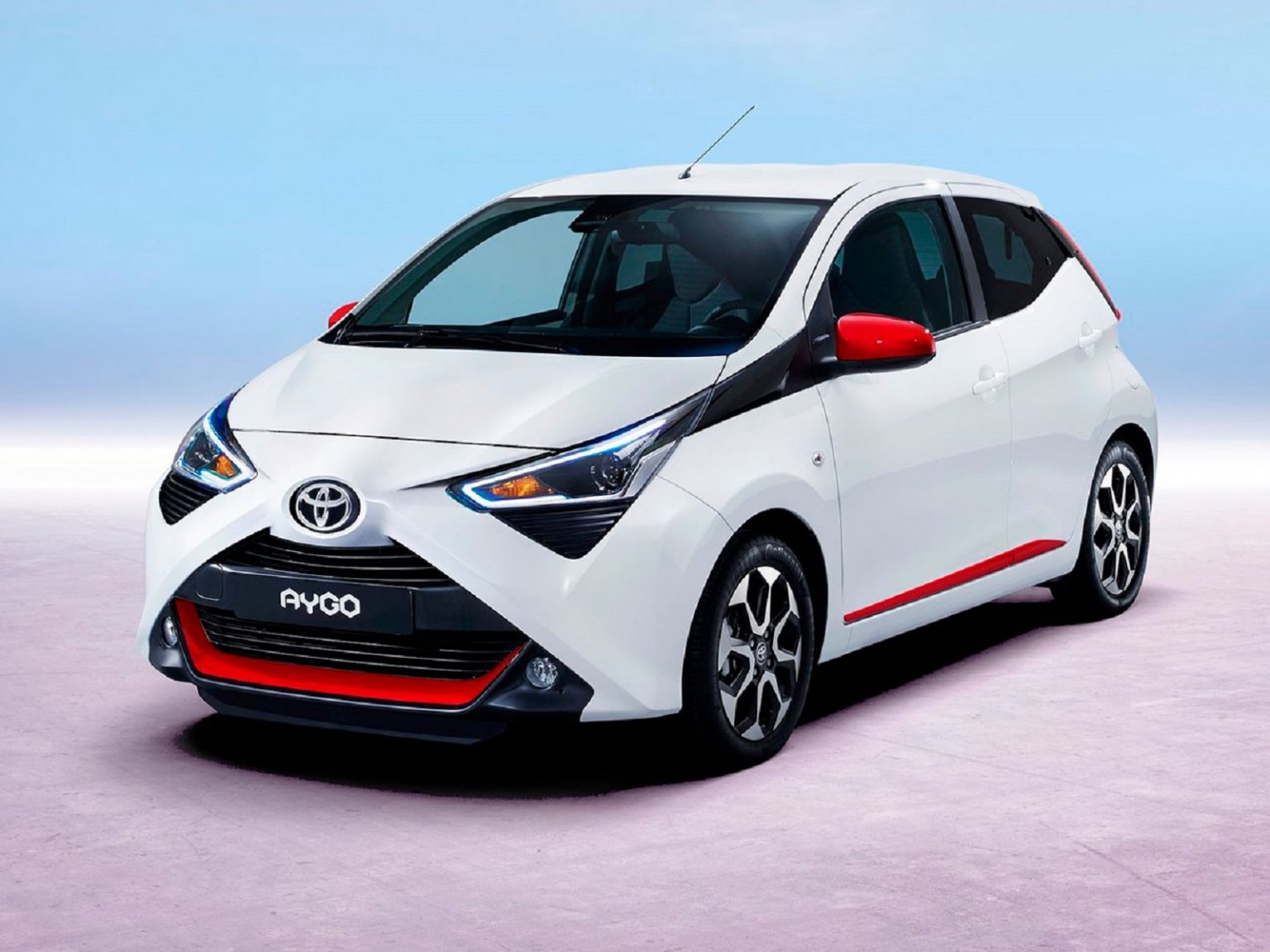 Toyota Aygo ได้รับการต่ออายุด้วยสี X-Sport: ราคา