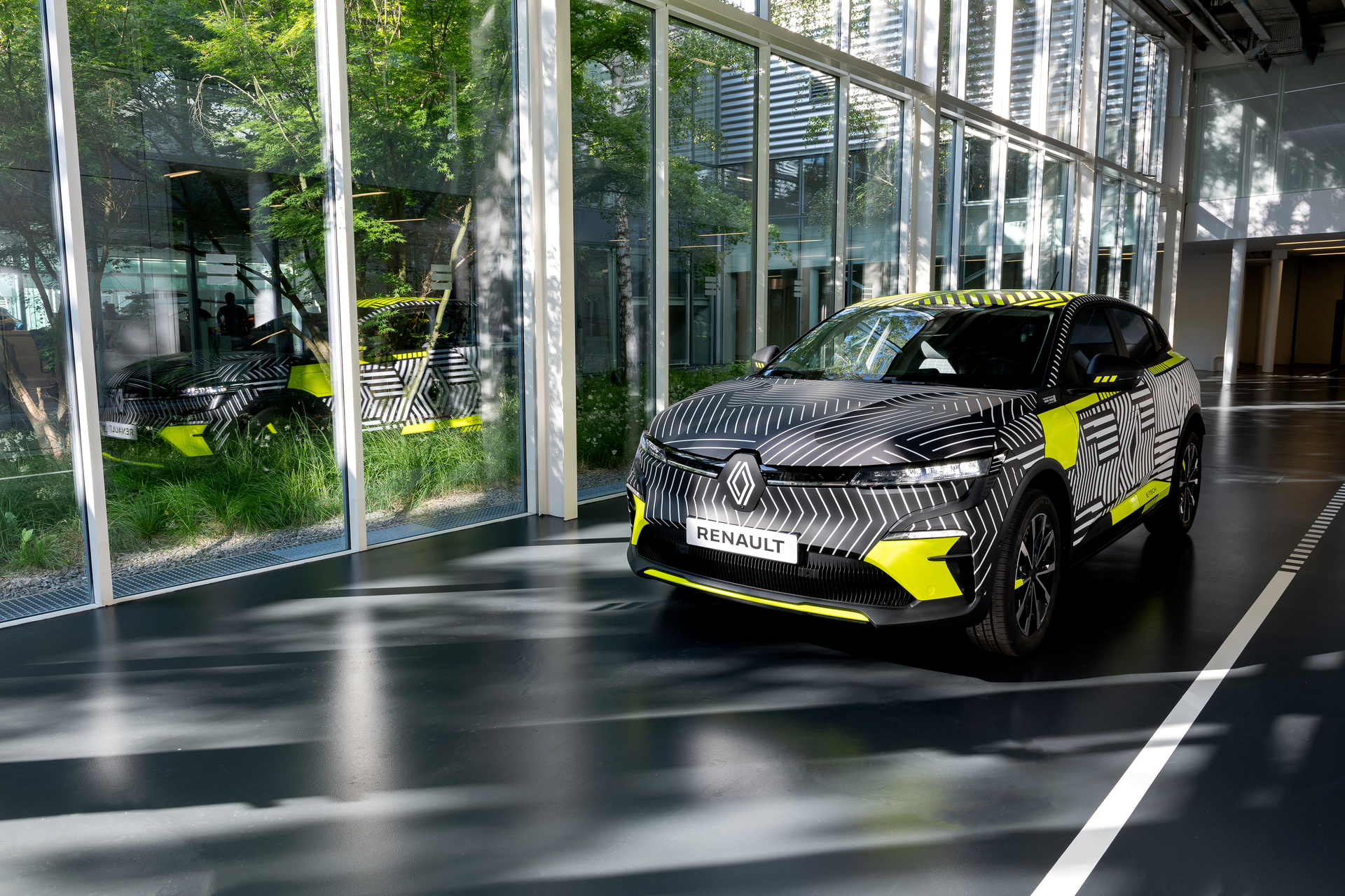 2021 New Renault Megane Etech Electric Preproduction