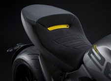 Ducati Diavel 1260 S Black And Steel (7)