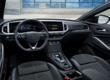 Opel Grandland Hybrid 2022 (11)