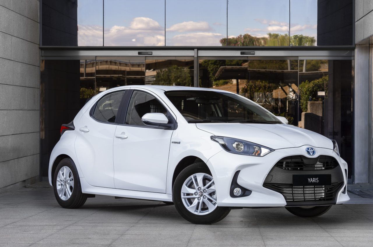 Toyota Yaris Hybrid ECOVan, the perfect commercial ally