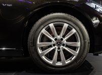 Guard: Sonderschutzversion Der Neuen S Klasse Erstmals Mit Allradantrieb Guard: Special Protection Version Of The New S Class, For The First Time With All Wheel Drive