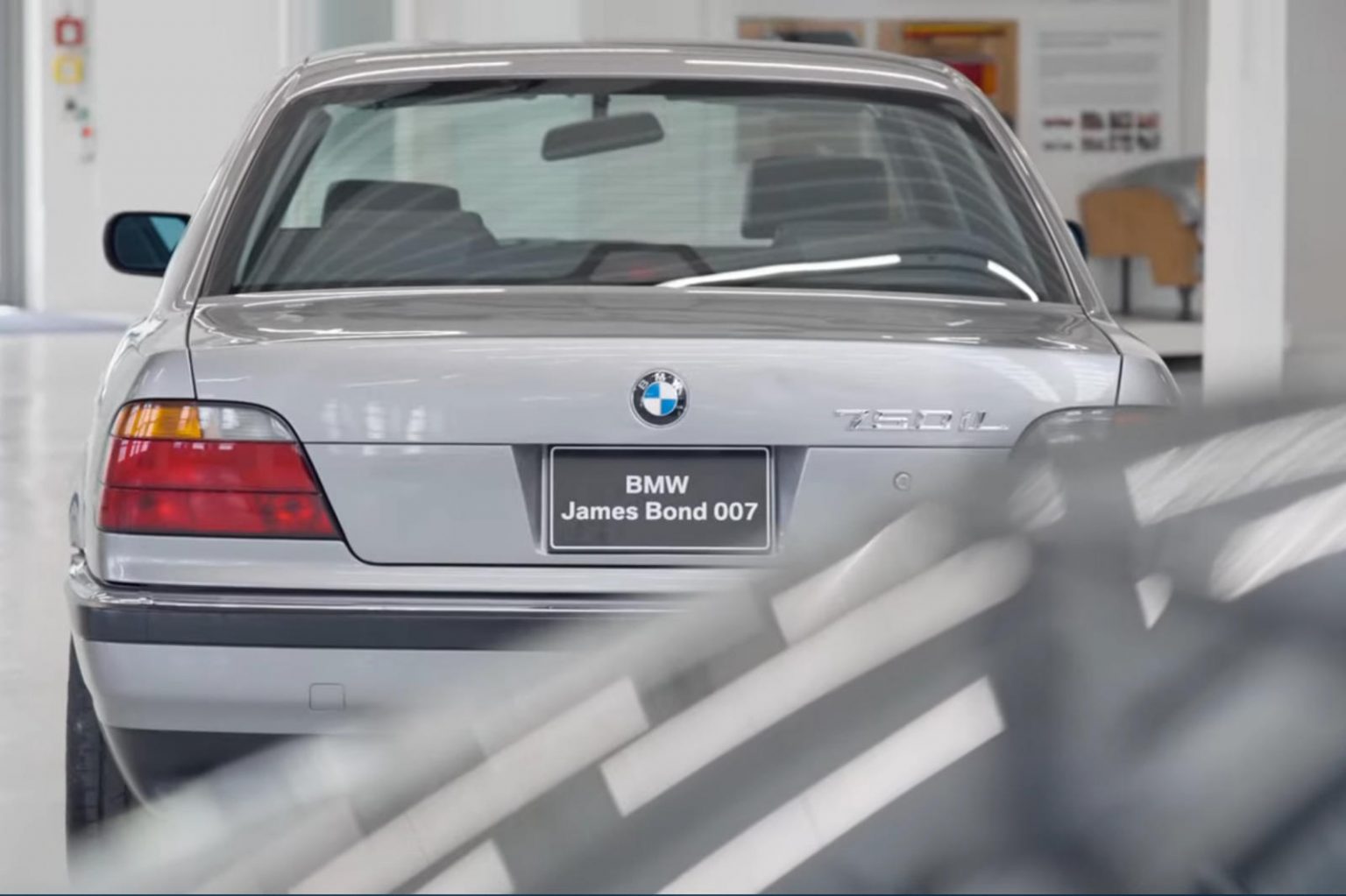 Samochody z historią: to legendarne BMW 750iL, e38